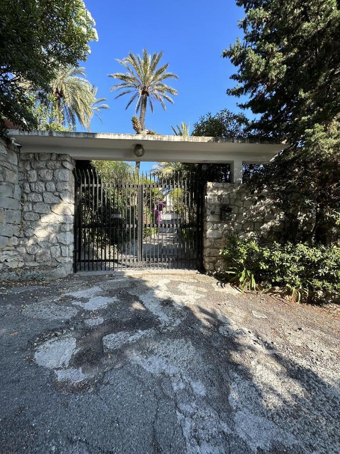 Vila Le Rose Di Emma Bordighera Exteriér fotografie