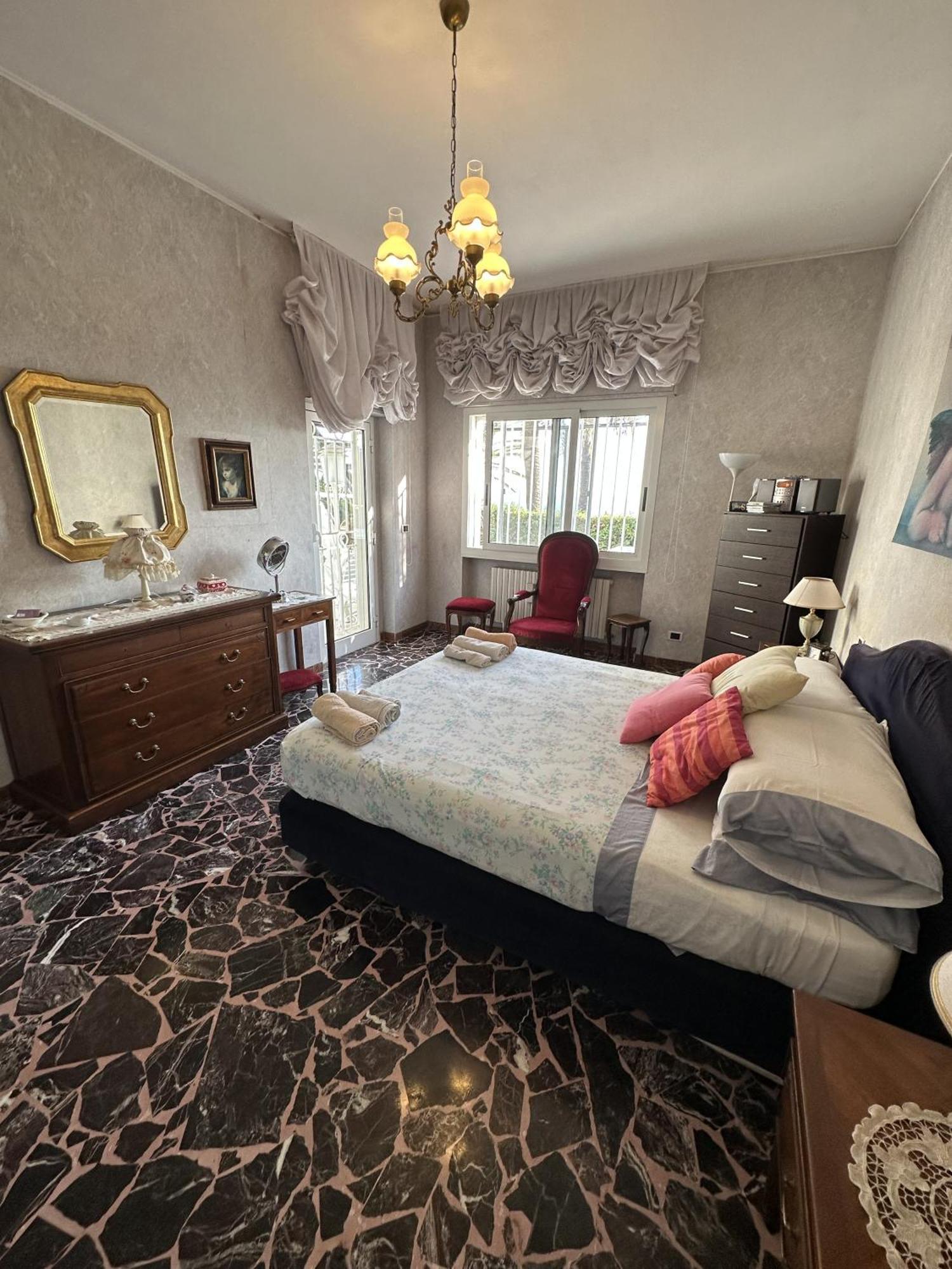 Vila Le Rose Di Emma Bordighera Exteriér fotografie
